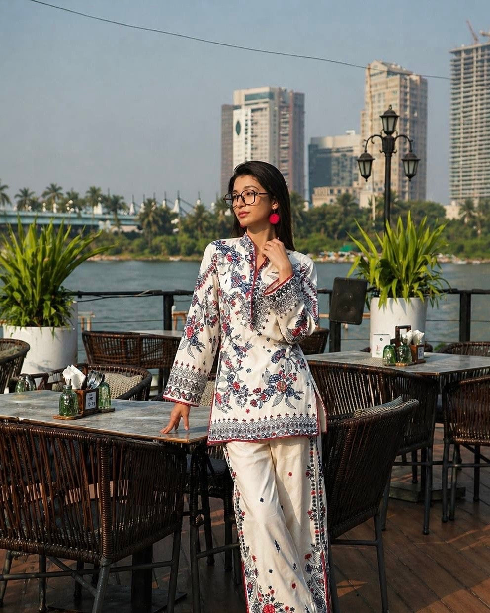 Laxurine Women's Ivory Floral Printed Kurta Pant Co-Ord Set | Premium Ethnic & Indo-Western Wear